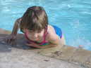 20080311_Elowen_in_pool