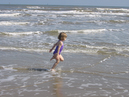 20080311_Elowen_running_in_waves
