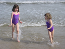 20080312_Aidan_Elowen_splashing