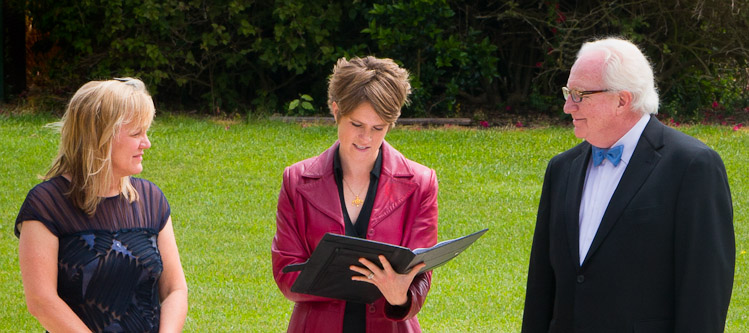 Ceremony Midpoint 2, center crop, 40D-Edit